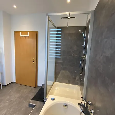 Exklusive In Einbeck, Lage! شقة *